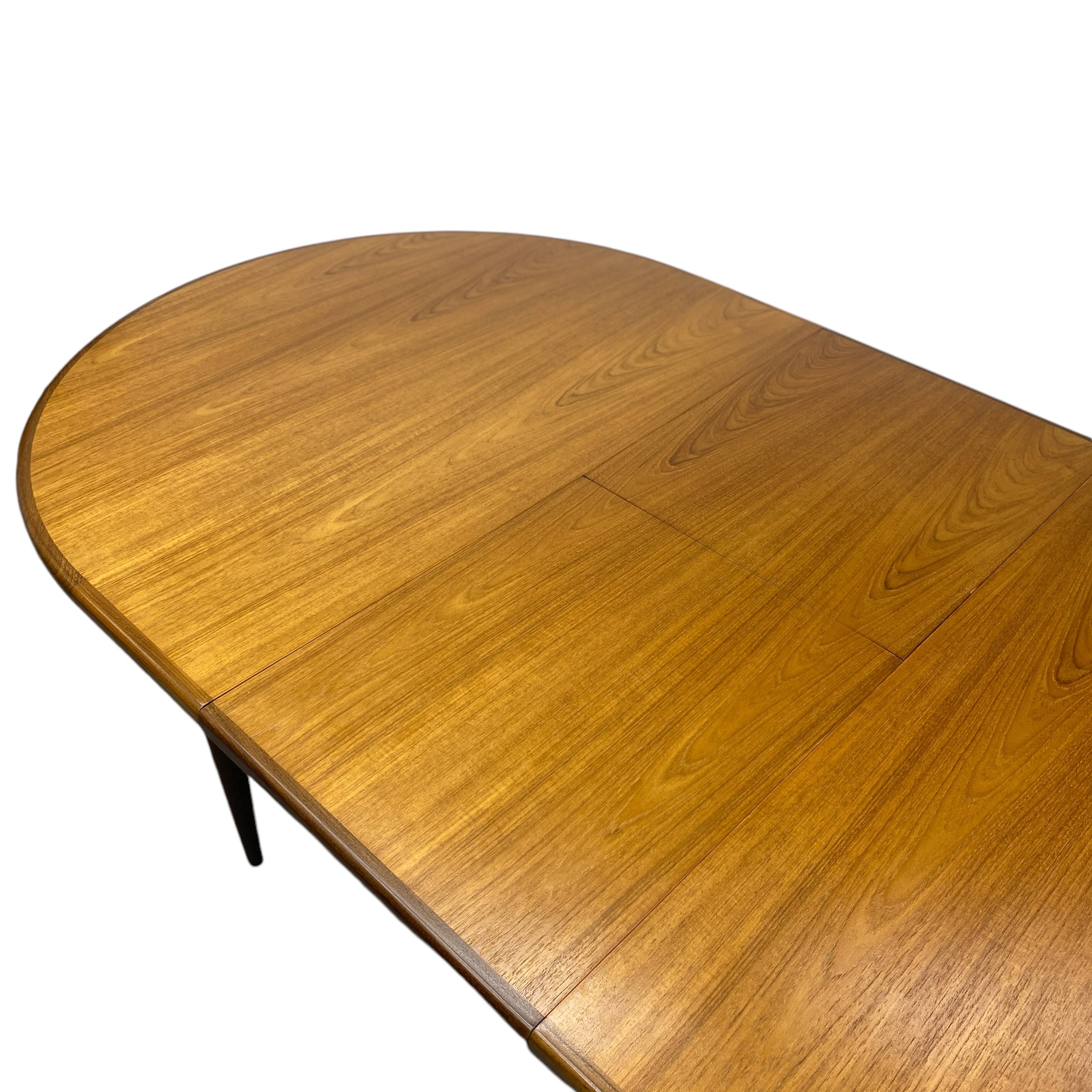 oval dining table