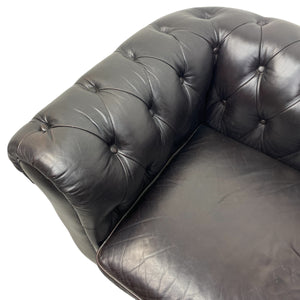 chesterfield sofa arms