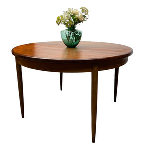 Circular Dining table 