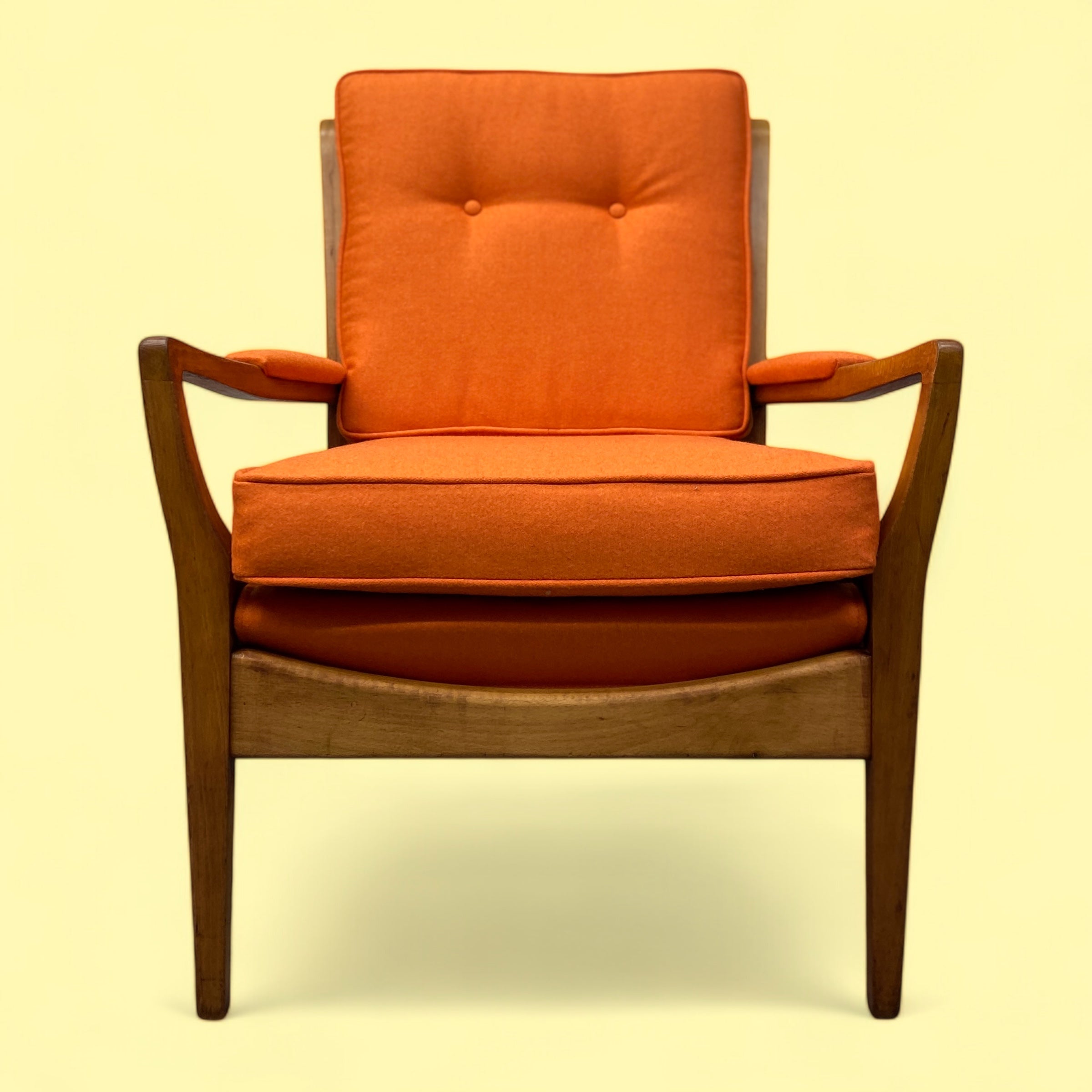 Cintique Lounge Chair Low Backed