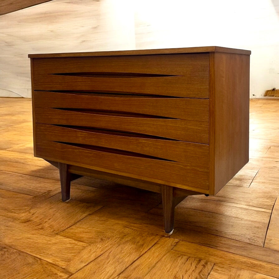 Room Set Chest Drawers Danish Dyrlund Midcentury