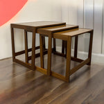 Load image into Gallery viewer, Room Set Nest Of Tables Teak Style Vintage 
