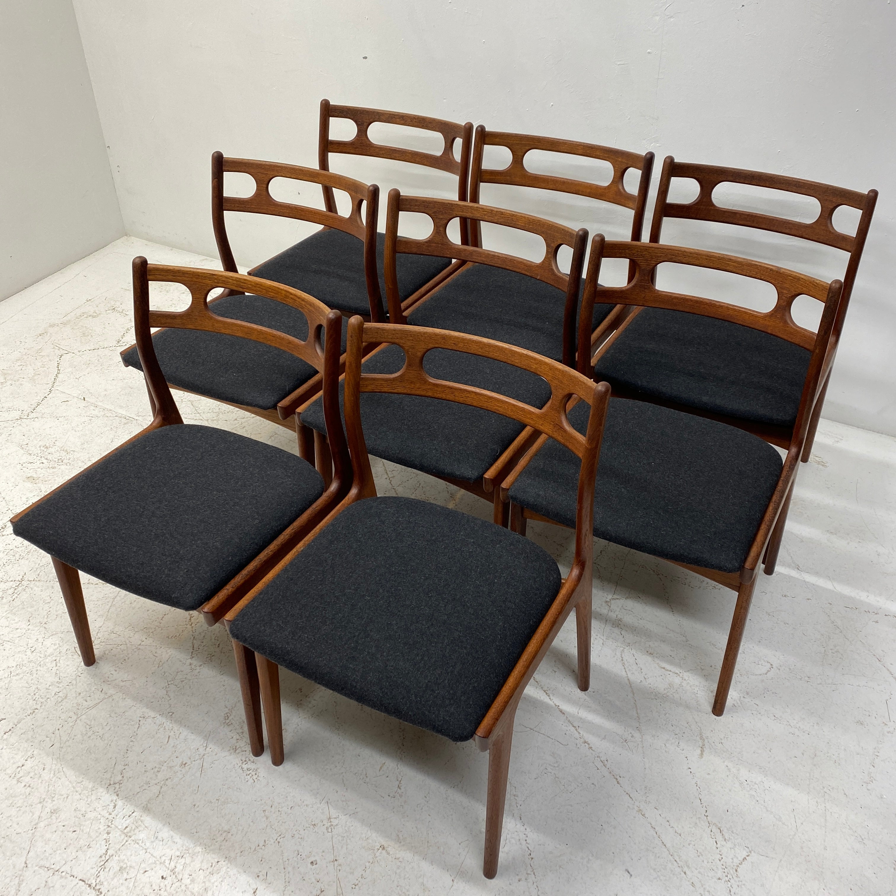 Seat Of Jonannes Anderson Dining Chairs Model 138 Set Of Eight